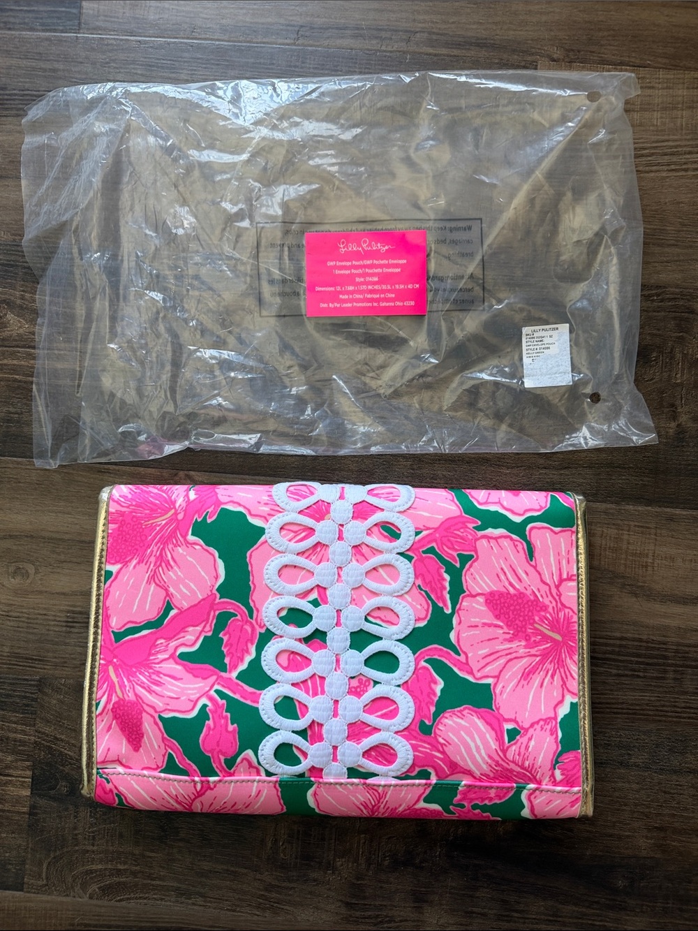 NEW Lilly Pulitzer Pink & Green Floral Envelope Clutch w/ white trim & Gold Trim - Picture 2 of 7